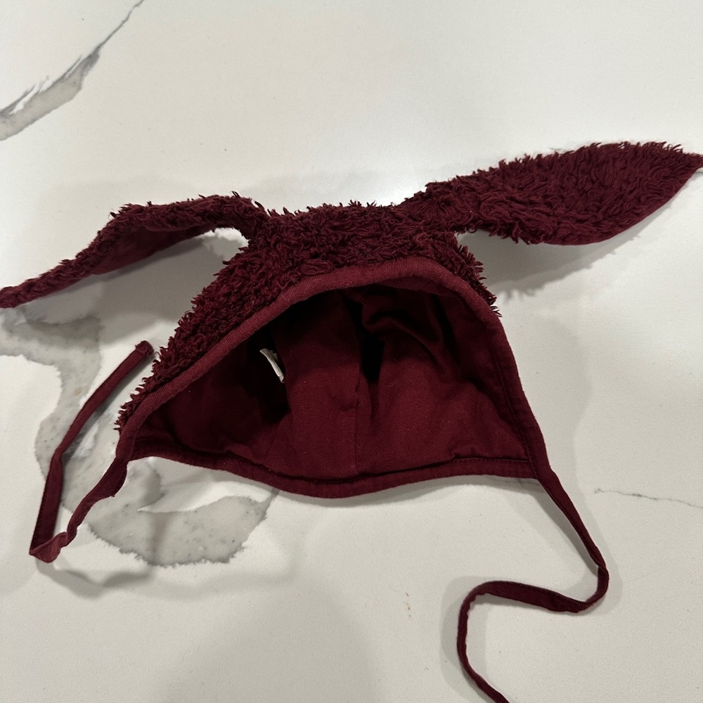Kate Quinn bunny hat wine - 3-6 mos